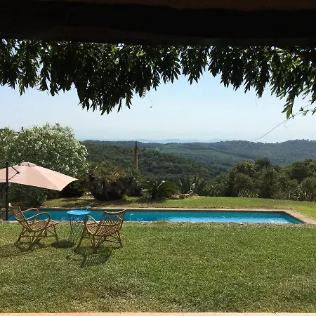Les Rossignols Bed & Breakfast